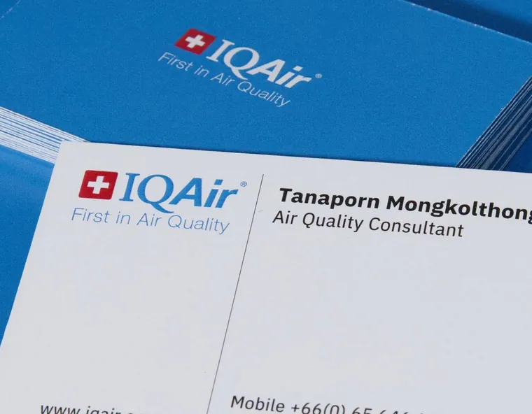 นามบัตรอาร์ตการ์ด 300 แกรม มุมที่ 2